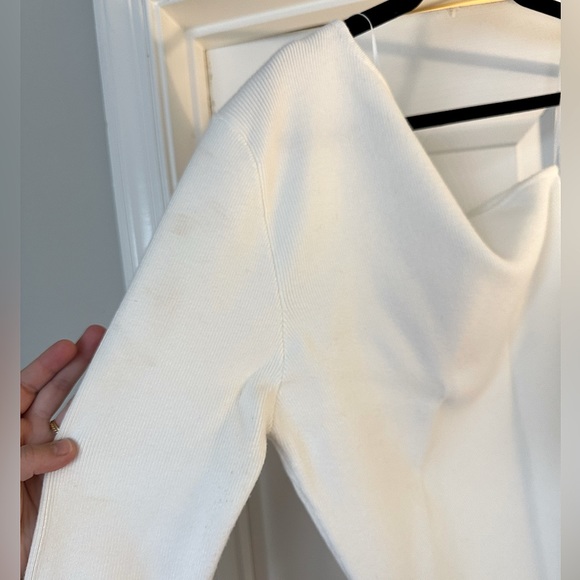 Single Sleeve Sweater - Picture 8 of 11